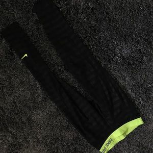 Nike compression leggings